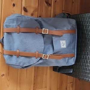 Herschel retreat  18 " backpack